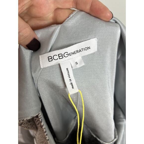 NWT BCBGENERATION Blue Combo Textured Floral Dress Swing Aline Size Small Women - Picture 4 of 7